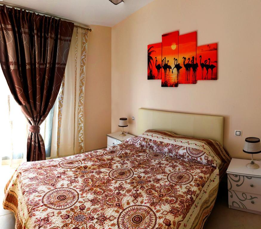 Muchosol Apartment Benidorm Bagian luar foto